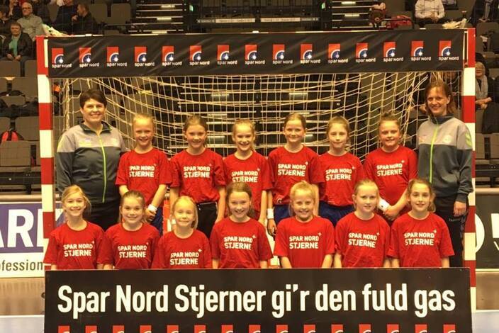 Spar%20nord%20stjerner%20u10%20piger