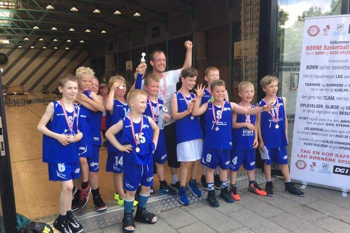 U10_glostrup_baskerball_pokal