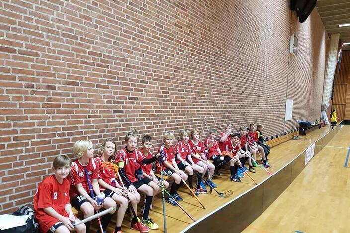 Mange%20floorball%20dreng