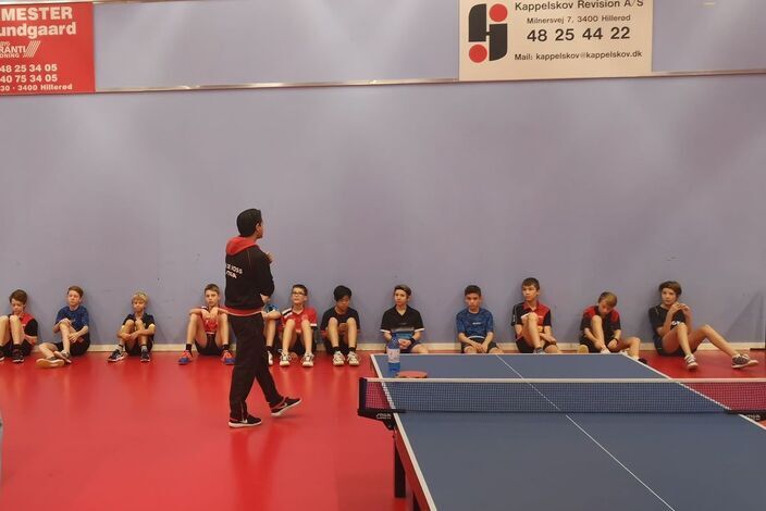 Nicolai%20bordtennis%20tr%c3%a6ningslejr