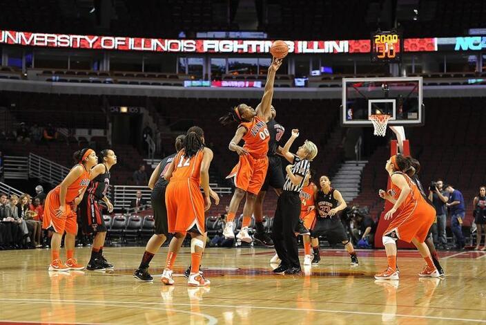 Dame%20jump%20ball
