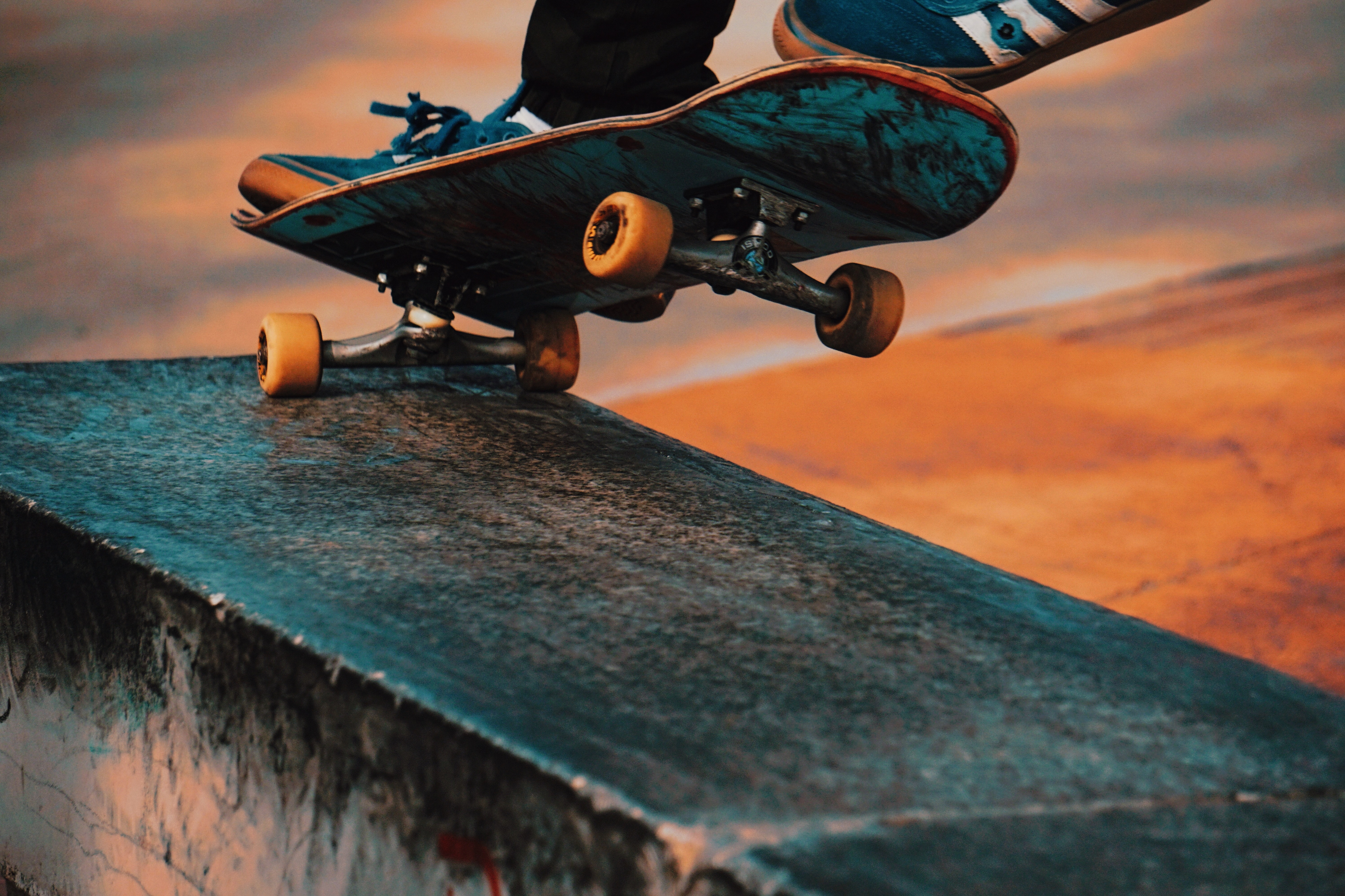 skateboard skateboard