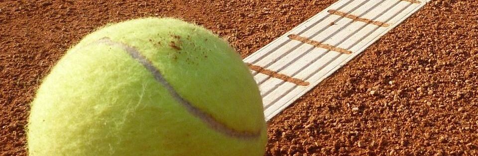Tennis-court-443267_1920