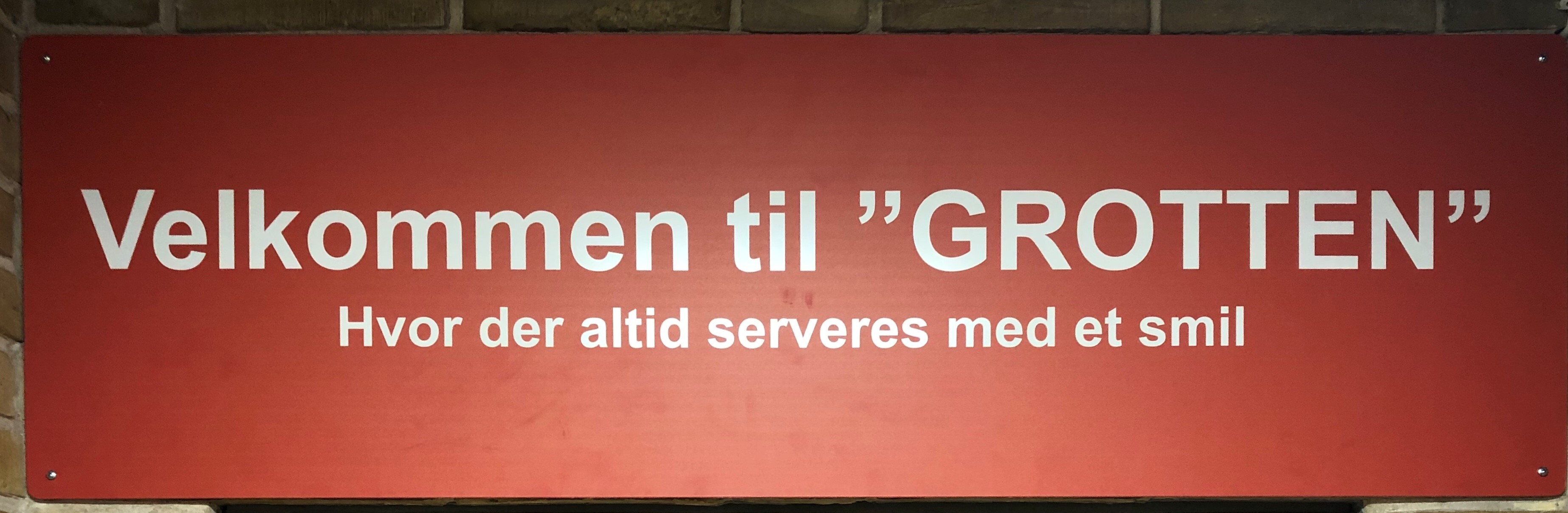 Grotten%20skilt%20gammlet