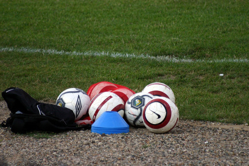 Soccer-balls-1548508-639x426