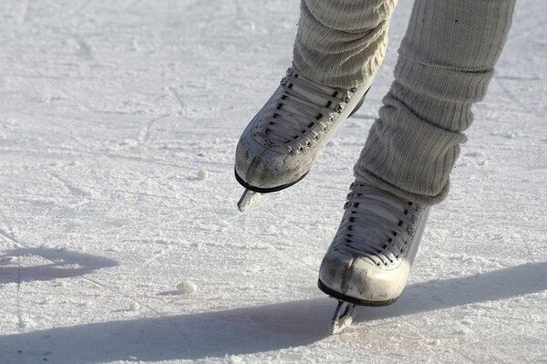 Skates-2001797_640