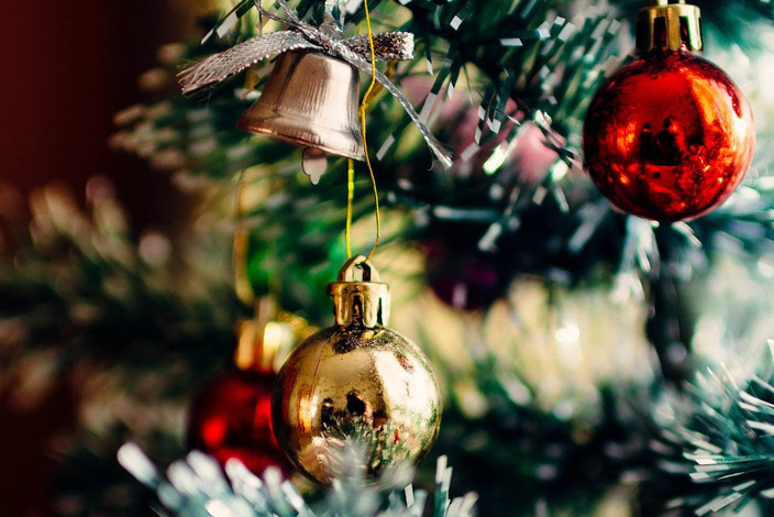 Christmas-tree-1149619_1920_edited