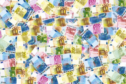Money-496229_1920