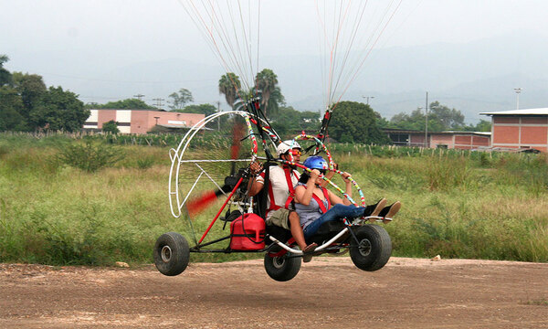 Cali-paratrike-1