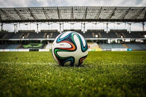 Soccer-488700_640