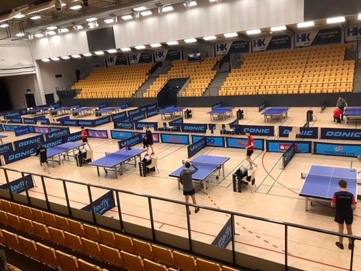 HGI Hillerød Bordtennisklubs spillere var de første til at indtage Odense Idrætshal om morgenen ved OB Open 2021