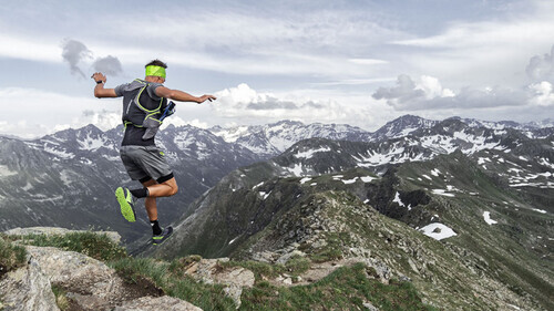 Dynafit-trail-running-davos-summer-athlete-hannes-namberger_1140x640_800x800.jpg