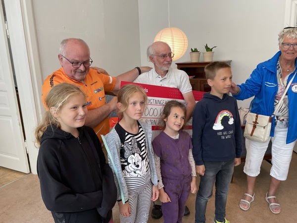 Donation%20ukrianske%20b%c3%b8rn%20p%c3%a5%20skt%20hans