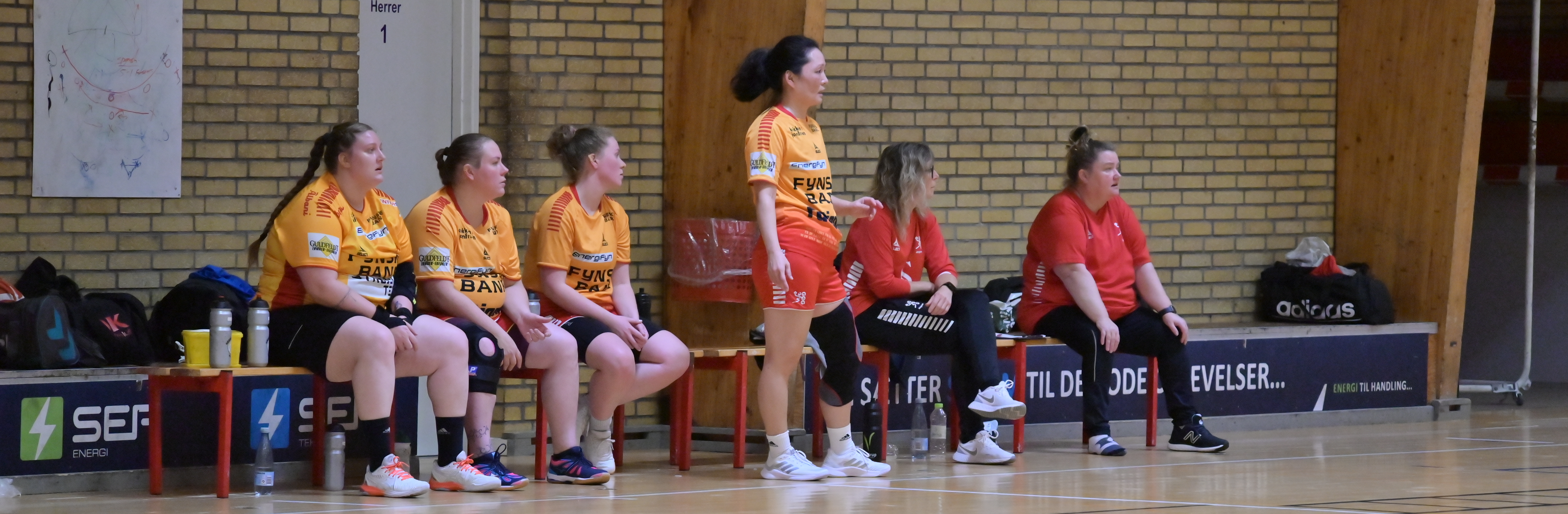 Serie%202%20damer%20%281%29
