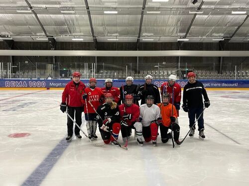 Hockey%20moms_tr%c3%a6ning