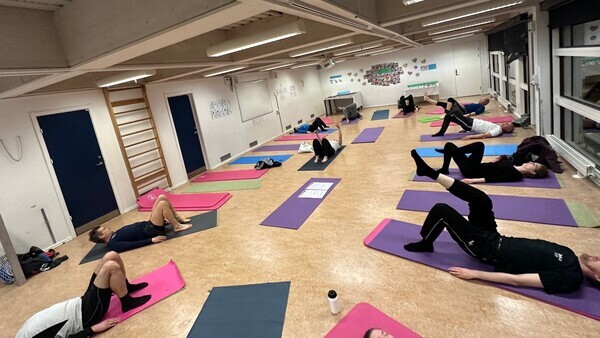 Yoga-parkour-tumlesalen-23.marts.2023-img_1051-edited