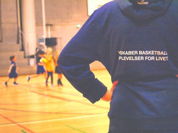 Skaber%20basketballoplevelser%20for%20livet