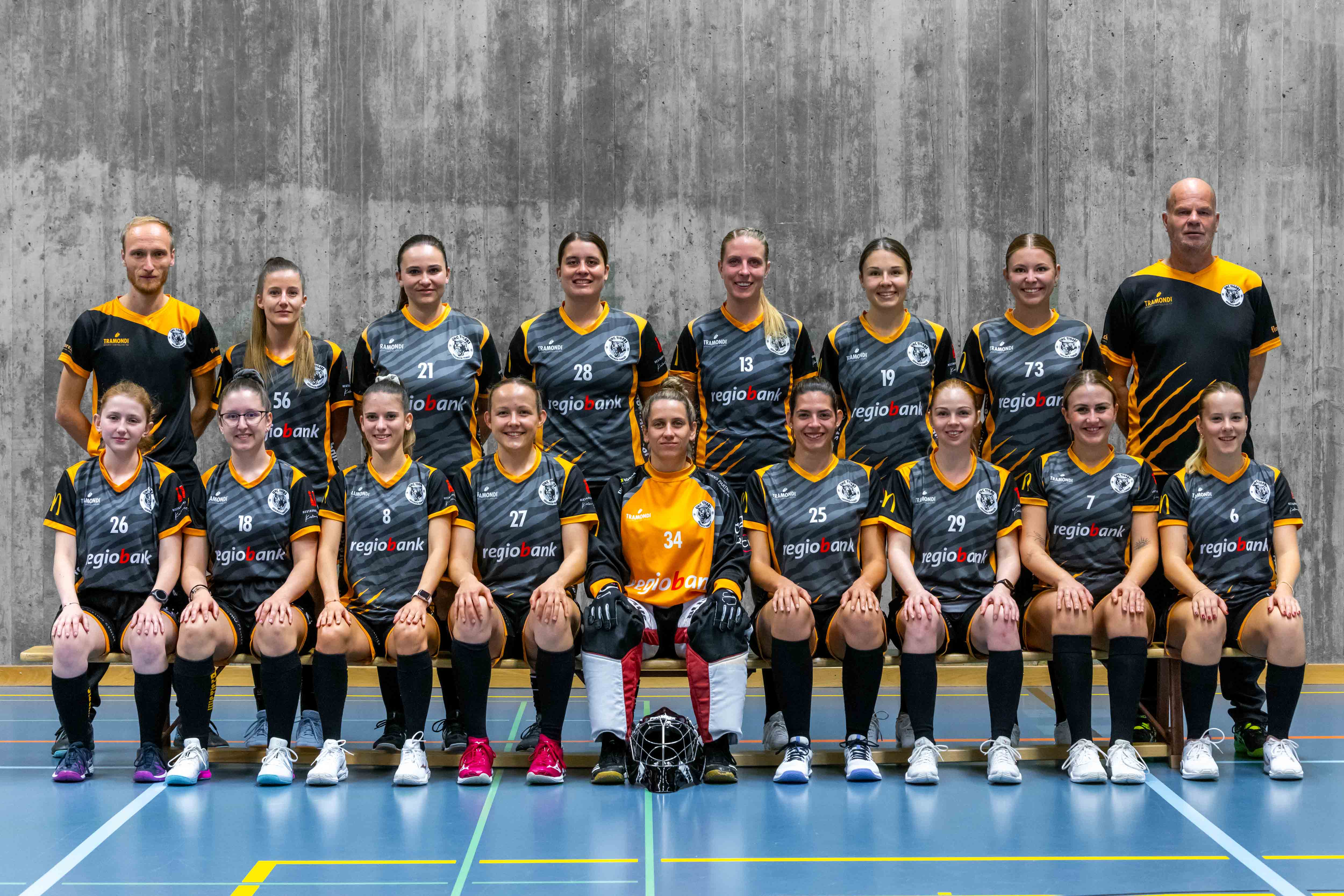 Uhc-tigers_h-t_damen1_teamfoto-1