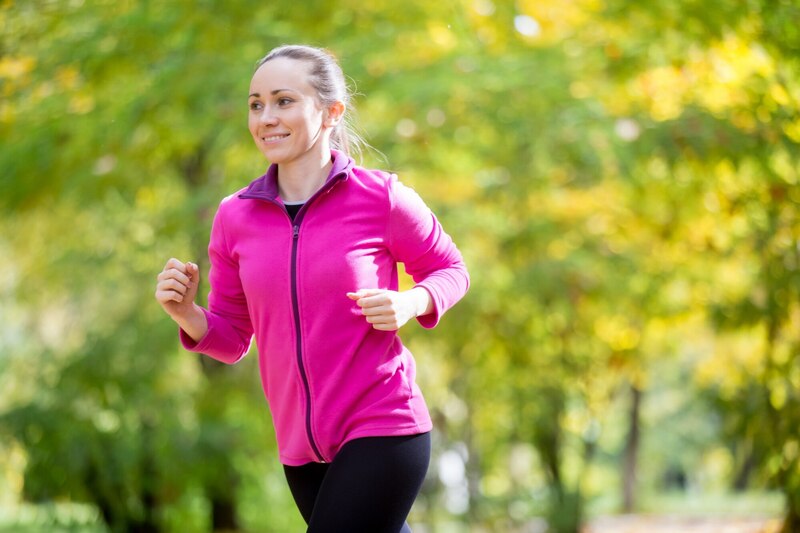 portrait-attractive-woman-jogging_1163-2708.jpg